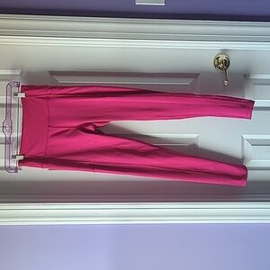 Victoria's Secret Essential pocket leggings, size 6, hot pink